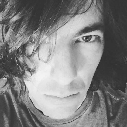 Gaven Rolfe Glenn Rolfe – Chasing Ghosts Review – The Scary Reviews